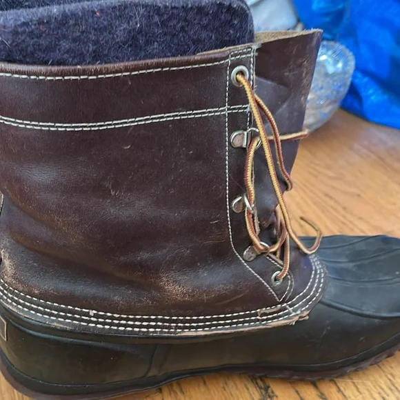 L.L. Bean Men's Dark Brown Maine hunting boot.  Size 13 - Picture 4 of 8